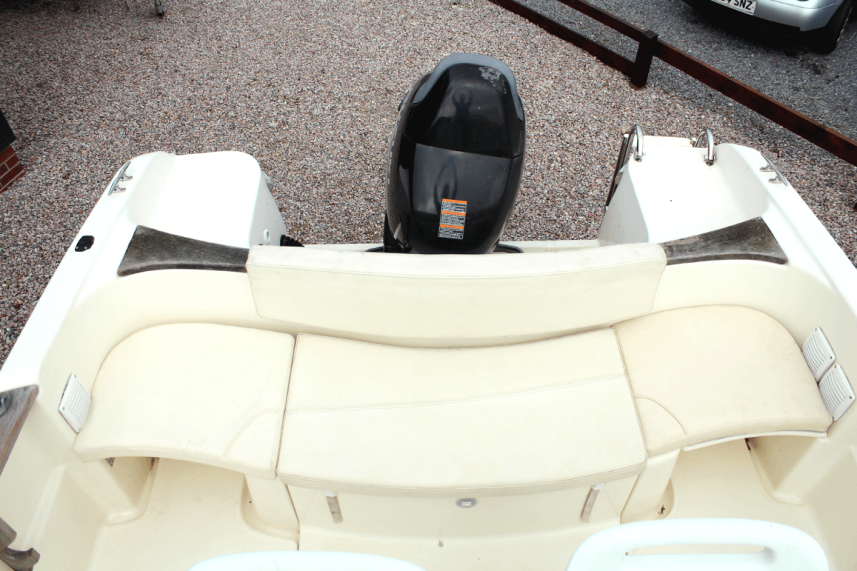 2005 Jeanneau Camarat 625 Open image 6